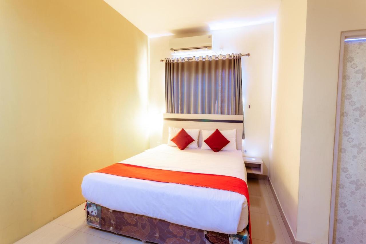 Pratisarawirya Guesthouse By Ecommerceloka Surabaja Zewnętrze zdjęcie